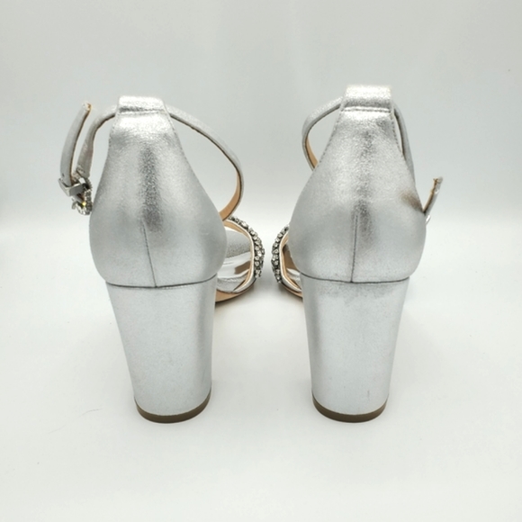 Badgley Mischka Hines heels, Silver NWOB - Picture 6 of 8